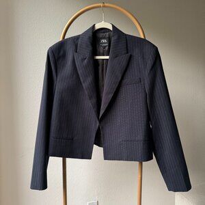 ZARA Cropped Pinstripe Blazer - Sleek, Stylish, & Modern | Size M